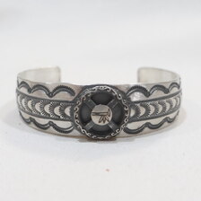 THE FLAT HEAD MEDICINE WHEEL STAMP BANGLE FN-JB-026画像