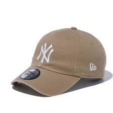 NEW ERA カジュアルクラシック ニューヨーク・ヤンキース カーキ &times; ホワイト 13562011画像