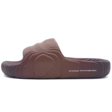adidas ADILETTE 22 PRE RUBBED BROWN/SHADOW BROWN/CORE BLACK IG7493画像