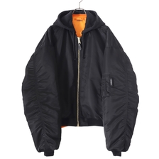 VETEMENTS HOODED BOMBER JACKET UE54JA360B画像