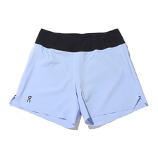 On 5" Running Shorts Stratosphere | Black 295-01013画像