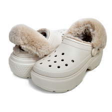 crocs STOMP LINED CLOG STUCCO 208546-160画像