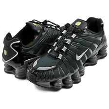 NIKE WMNS SHOX TL black/metallic silver FV0939-001画像