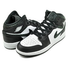 NIKE AIR JORDAN 1 MID SE (GS) off noir/black-white-black FB9909-001画像
