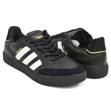 adidas Skateboarding TYSHAWN LOW CBLACK / FTWWHT / GOLDMT IE3124画像