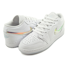 NIKE AIR JORDAN 1 LOW SE (GS) white/ice blue-summit white FQ9112-100画像