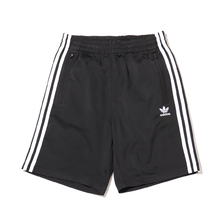 adidas FBIRD SHORT BLACK/WHITE IU2368画像