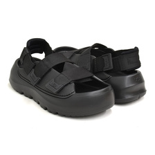 UGG STRATUS BLACK 1152686-BLK画像