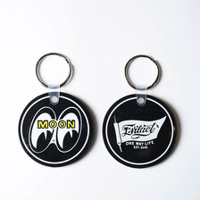 MOONEYES x EVILACT collaboration rubber key ring MOON-EV-KEY画像