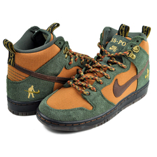 NIKE SB DUNK HIGH PRO QS PASS-PORT carbon green/cider-wheat gold DO6119-300画像