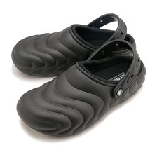 crocs Classic Lined Overpuff Clog Black 210059-001画像