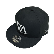 V.A. &times; NEW ERA 9FIFTY SNAPBACK CAP BLACK画像