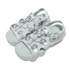 NIKE AIR MAX KOKO SANDAL SE PURE PLATINUM/PURE PLATINUM HJ9651-001画像