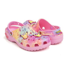 crocs KIDS' PIKACHU PINK CLASSIC CLOG 211229-90H画像