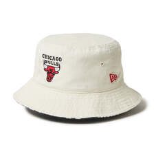 NEW ERA バケット01 リバーシブル シカゴ・ブルズ クローム 14667765画像