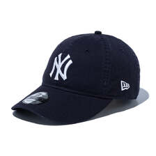 NEW ERA 9THIRTY ロングバイザー ニューヨーク・ヤンキース ウォッシュドコットン ネイビー &times; ホワイト 14527272画像