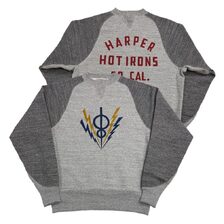 FREEWHEELERS &ldquo;HARPER HOT IRONS V8&rdquo; FREEDOM SLEEVE DOUBLE V SWEAT SHIRT 2534006画像