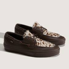 VANS 2-EYELET BOAT SHOE PONY HAIR DARK BROWN VN000Z96DRB画像