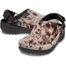 crocs CRAFTED PONY HAIR CLOG ESPRESSO 214047-206画像