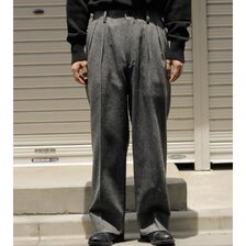 INTERIM INDIA WOOL CLASSIC HERRINGBONE WITH LEATHER PIPING 2-TUCK STRAIGHT SLACKS IT26A083画像