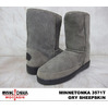 MINNETONKA SHORT PUG BOOT #3571T GRY SHEEPSKIN画像