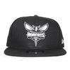 NEW ERA CHARLOTTE HORNETS スナップバックキャップ BLACKxWHITE NRNE70353678画像