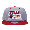 Mitchell & Ness BULLS NBA FINALS CHAMPS 1991 スナップバックキャップ GREYxRED CNFMNCHB306画像