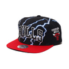 Mitchell & Ness LIGHTNING SNAPBACK CHICAGO BULLS PATTERN BLACK 6HSSEF18026-CBU画像