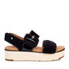 UGG W LE FLUFF BLACK 1099815-BLK画像