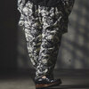 GLIMCLAP Triple-pleated trousers-Brushed texture & Full patterned textile- 19-029-GLA-CF画像
