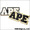 A BATHING APE APE LOGO PINS画像